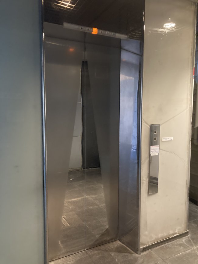 FUSION BUILDINGビル-エレベーター